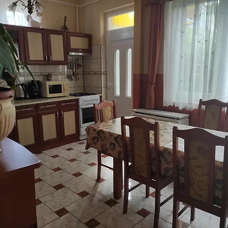 Apartment Kovacs Vendeghaz *
