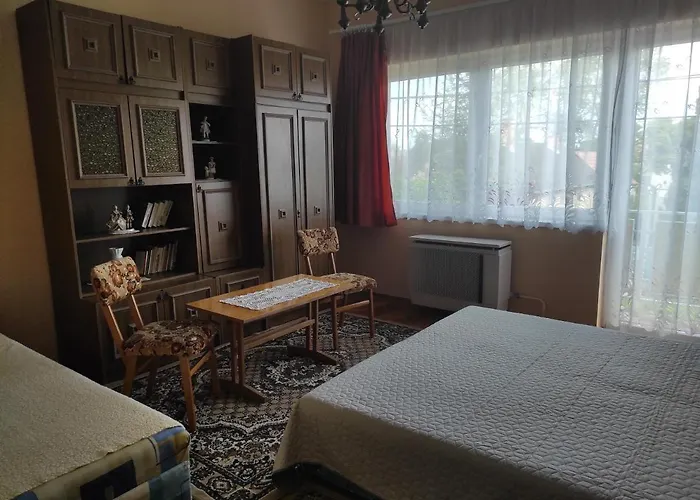 Kovacs Vendeghaz Хайдусобосло